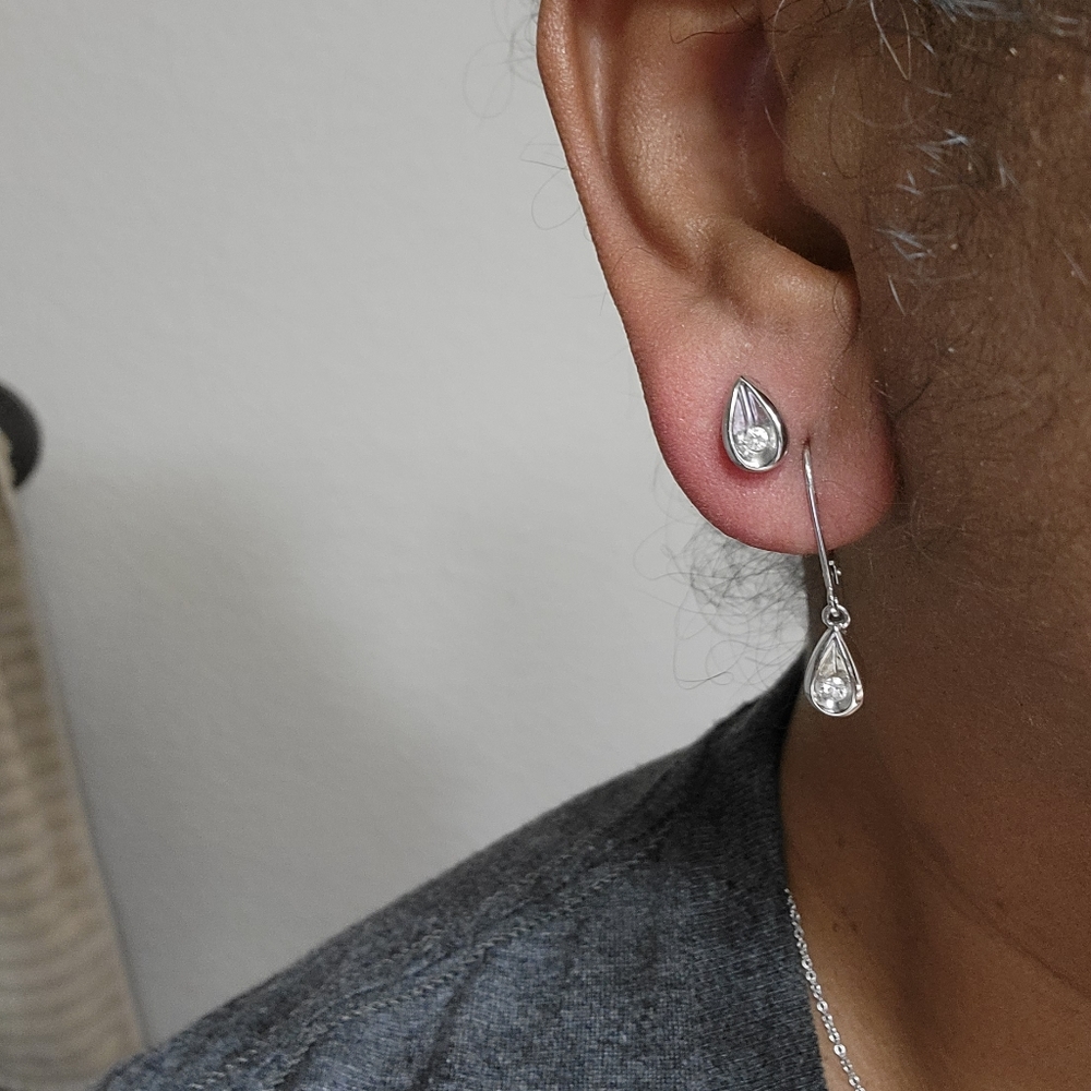 Diamond teardrop pendant and 2 sets of earrings